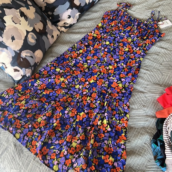 NEW Eithna Ruched Floral Showpo Dress (Size 10) - Picture 2 of 5